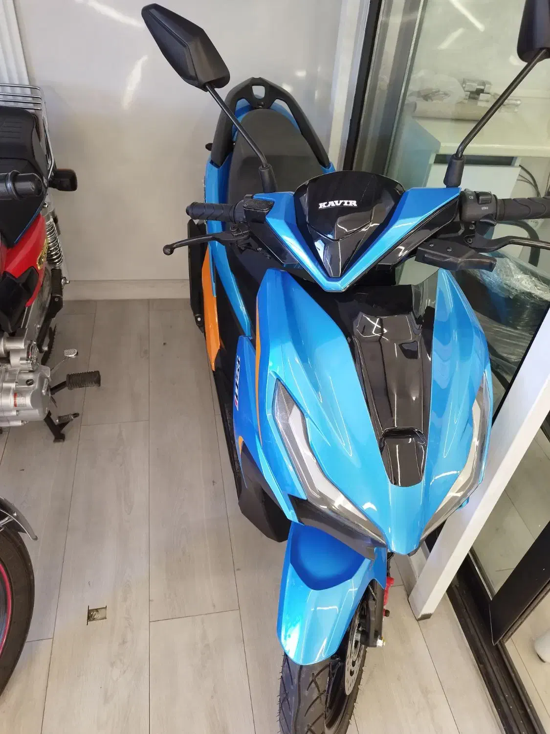 کلیک 150.هندا125ایروکس|موتورسیکلت|شیراز, شیشهگری|دیوار