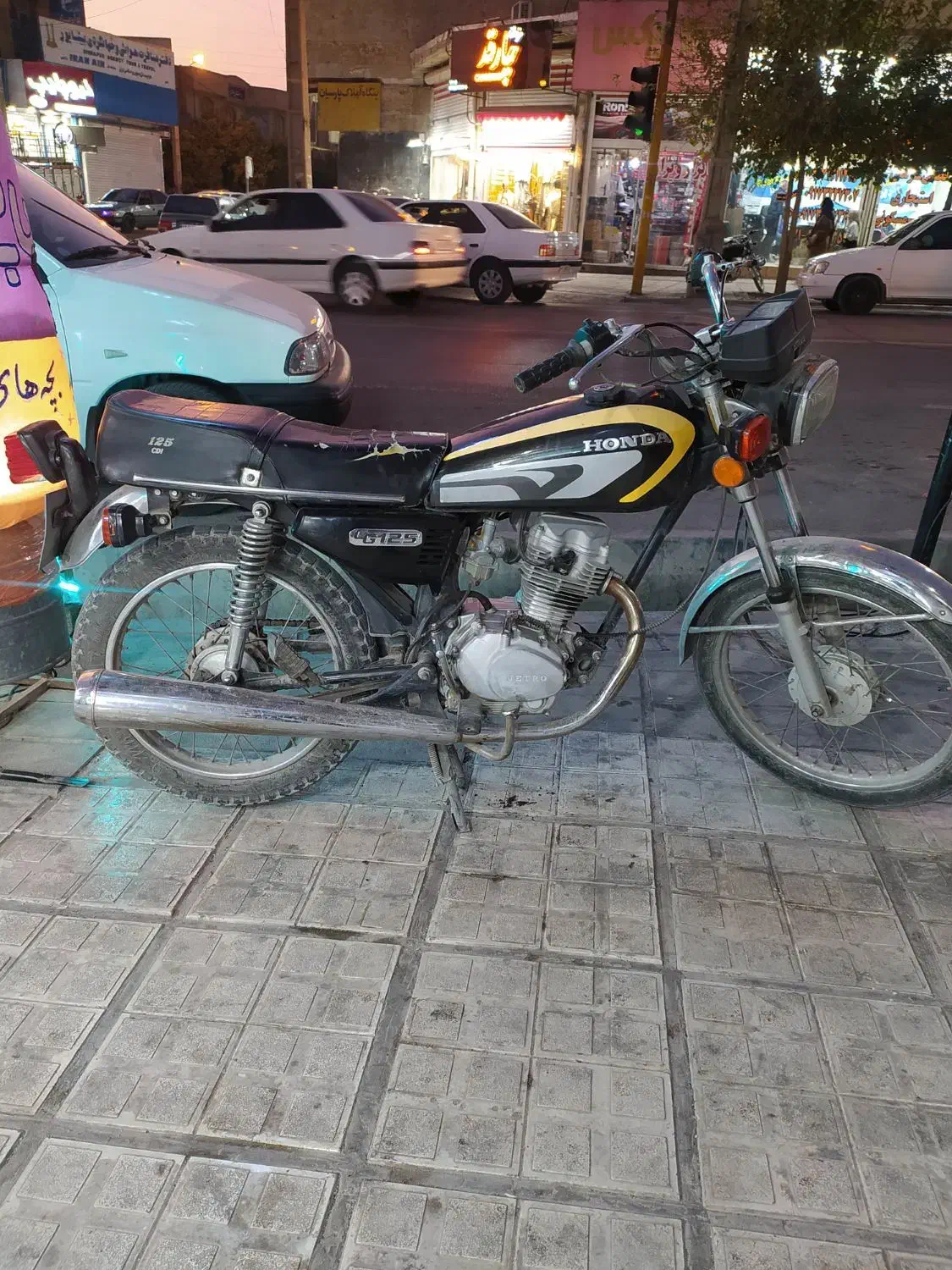 هوندا ۱۲۵ مدل 88|موتورسیکلت|کازرون, |دیوار