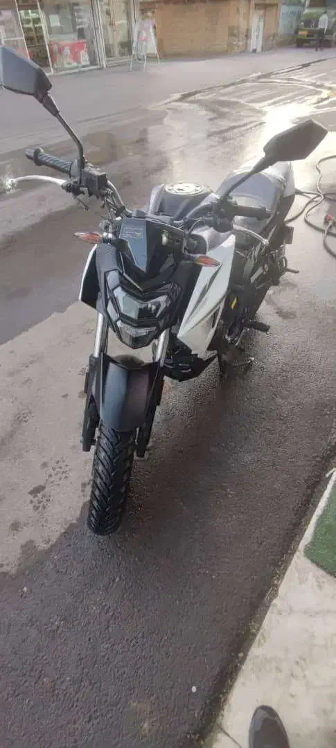 گلکسی na180|موتورسیکلت|همدان, |دیوار