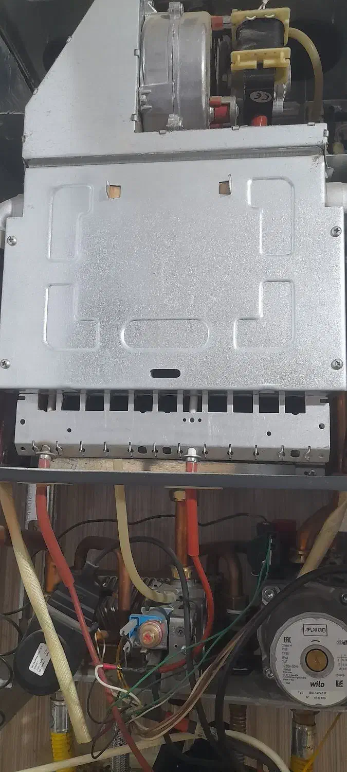 تعمیرات انواع پکیج و آبگرمکن های دیواری و بخاری.|آبگرمکن، پکیج، شوفاژ|شاندیز, |دیوار