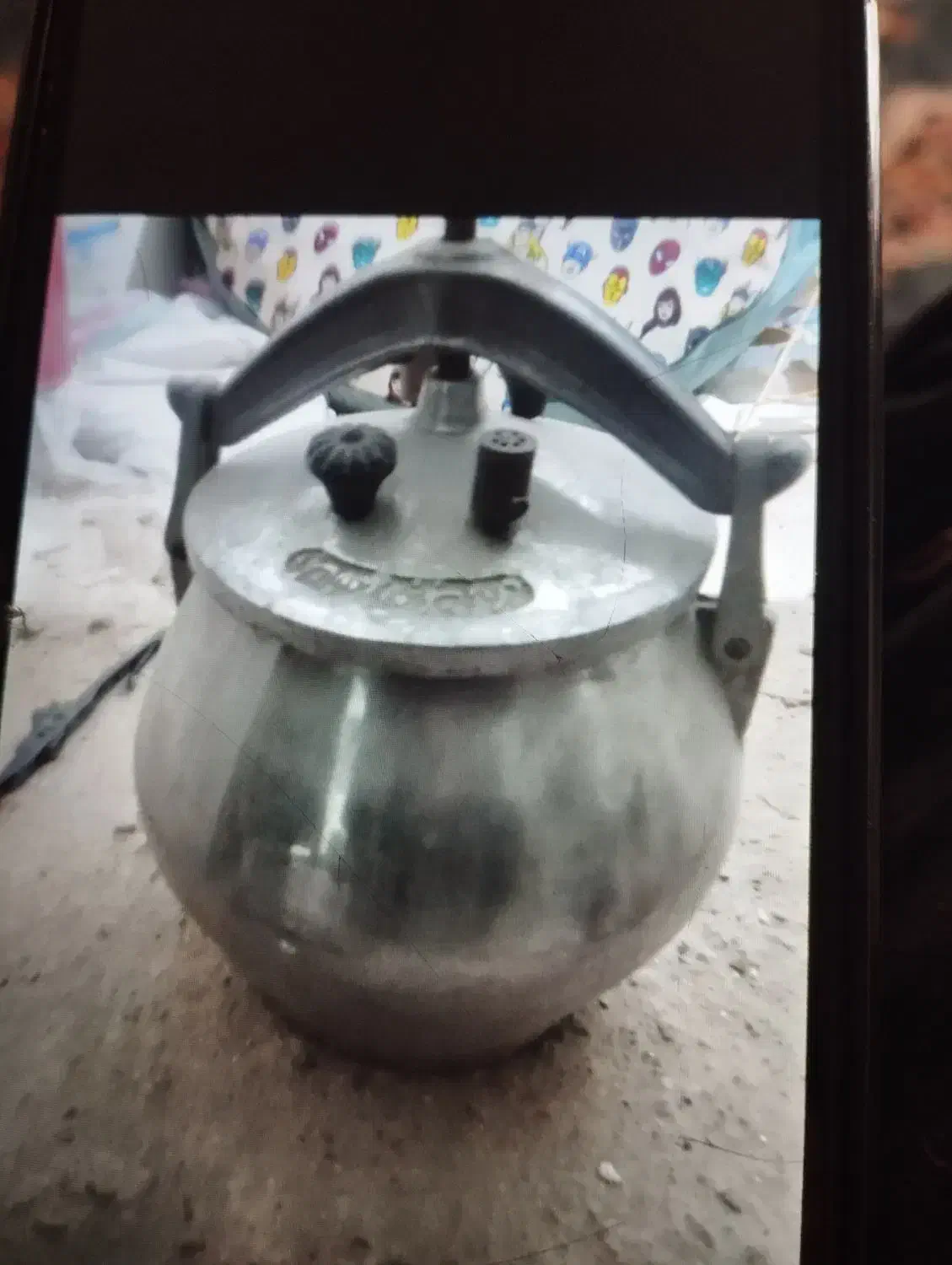 زود پز جنس خوب در حد نو قیمت. ۱۰۰۰۰۰۰|ظروف پختوپز|یزد, |دیوار