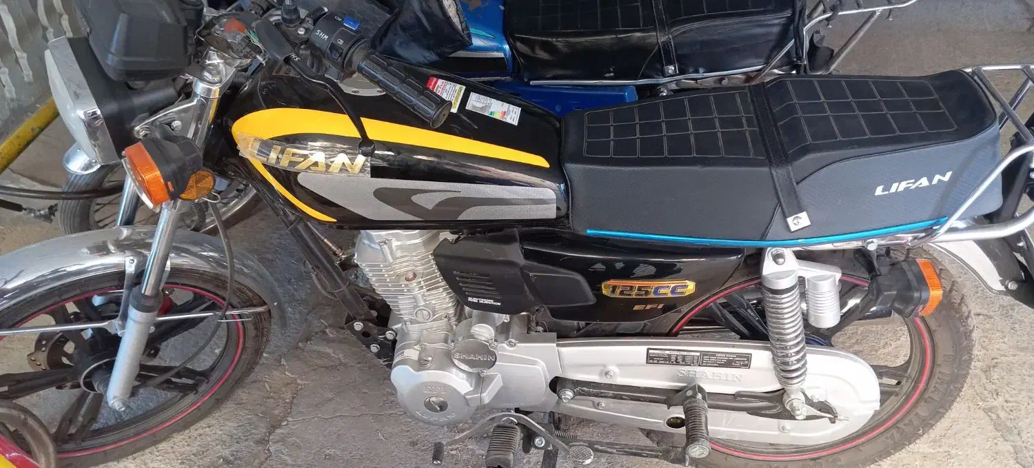 فروش موتور لیفان ۱۲۵ استارتی ریموت دار مدل ۱۴۰۴|موتورسیکلت|اراک, |دیوار