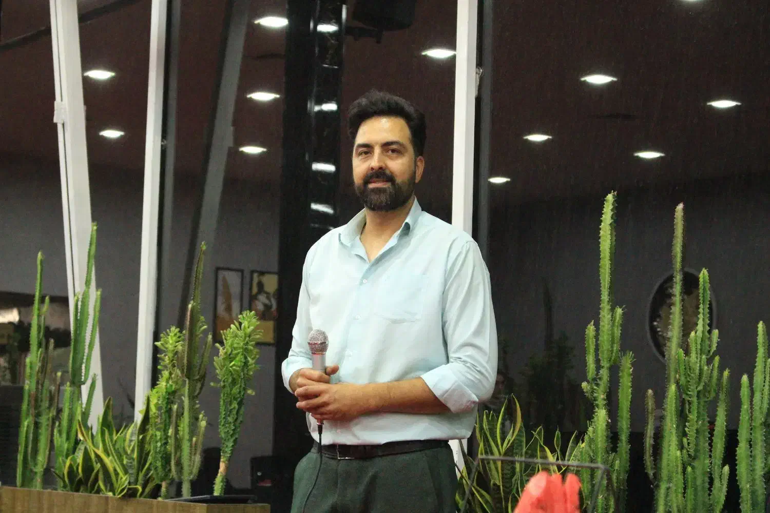 اجرای موسیقی زنده مجالس و سمینار و همایش|خدمات پذیرایی، مراسم|مشهد, وکیلآباد|دیوار