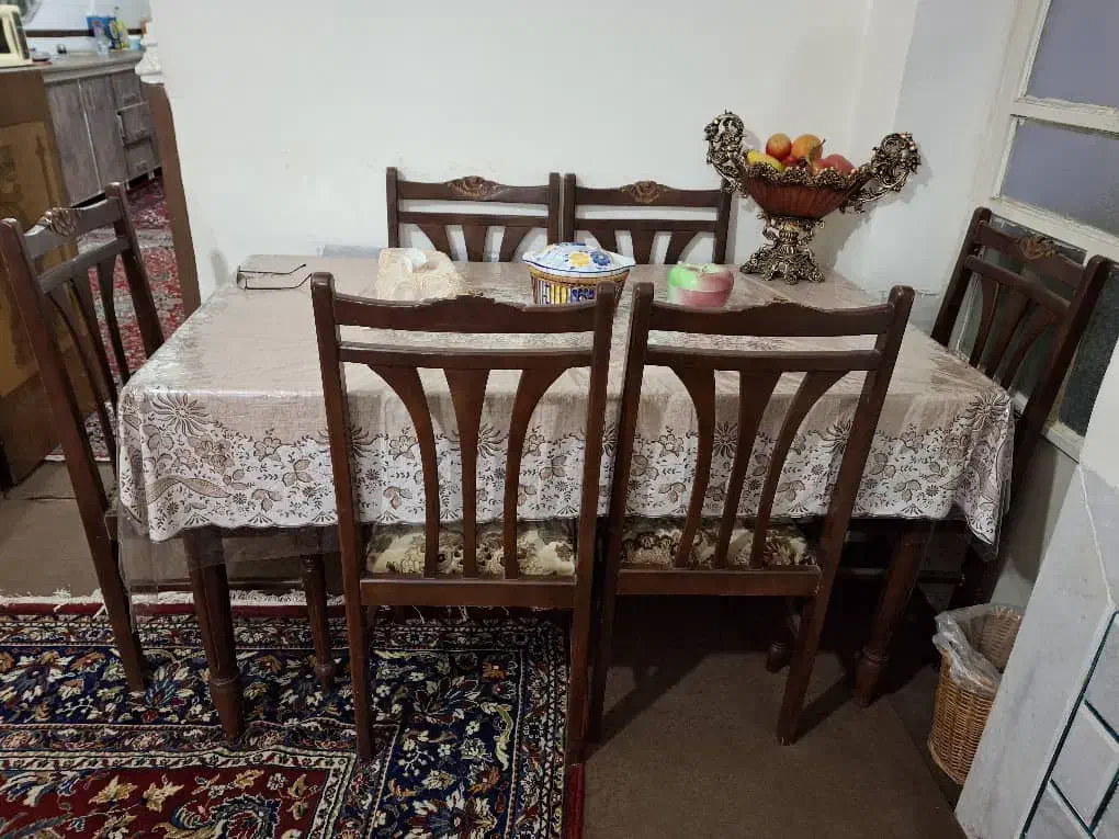 مبل، میزنهارخوری ، میز تلوزیون. دو تخته فرش|مبلمان خانگی و میز عسلی|شیراز, شهرک یاس طلاییه|دیوار