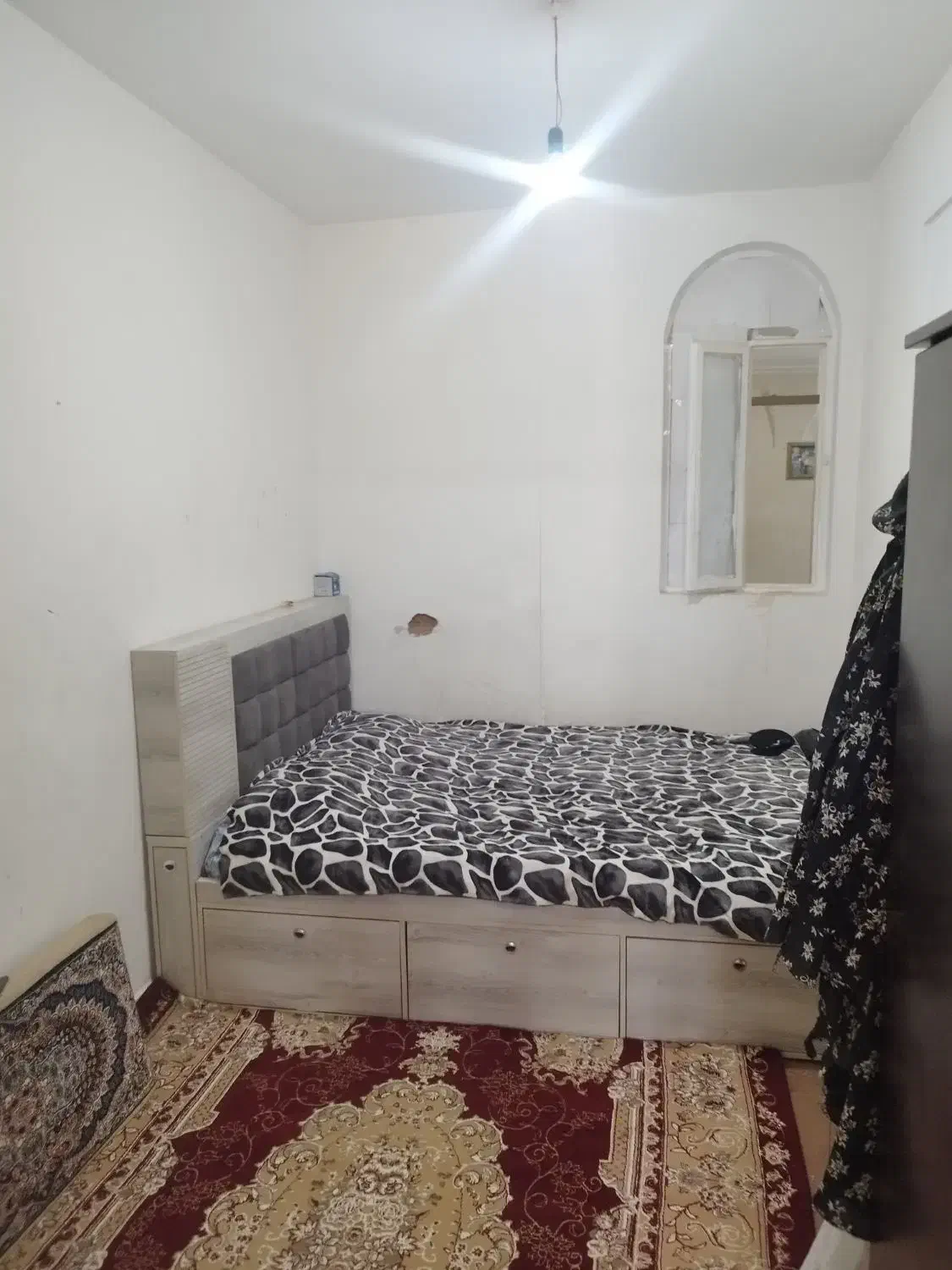 رهن خانه دربست دو خواب در به حیاط|اجارهٔ خانه و ویلا|شیراز, پودنک|دیوار
