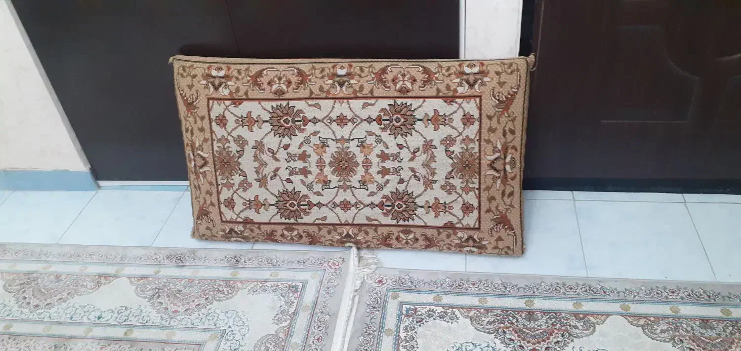 چهار عدد پشتی همه باهم|پشتی|قزوین, |دیوار