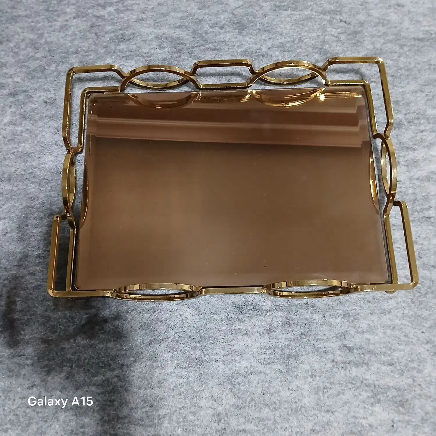 یک عدد سینی نو بفرش میرسد|ظروف سرو و پذیرایی|پاکدشت, خاتون آباد|دیوار