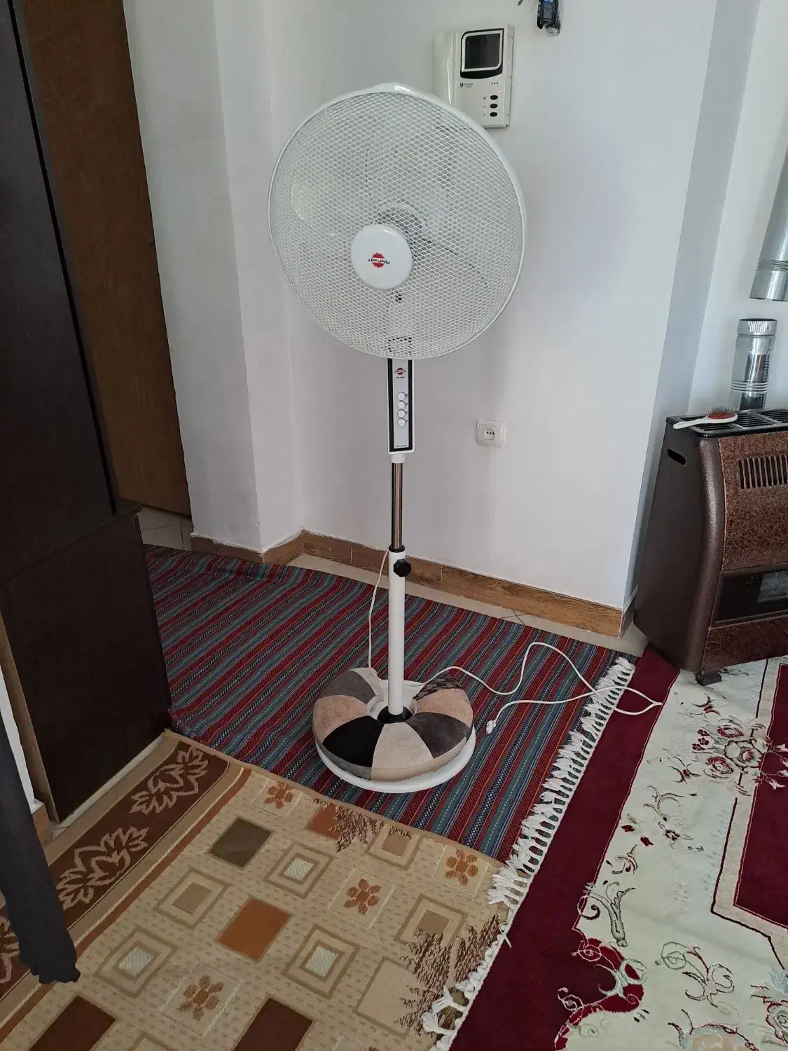 پنکه پارس خزر|پنکه و تصفیه‌کنندهٔ هوا|ری, سیزده آبان|دیوار