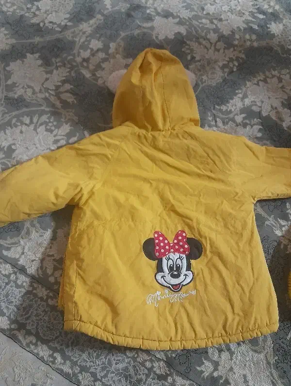 کاپشن دخترانه|کفش و لباس بچه|مشهد, رضاییه|دیوار