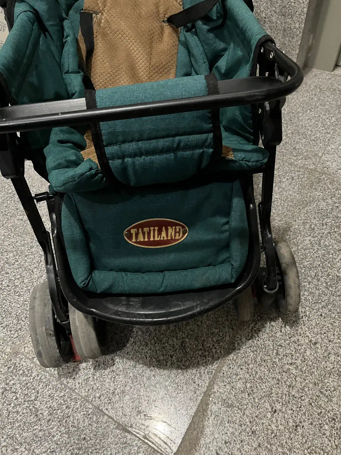 کالسکه کودک|کالسکه و لوازم جانبی|قم, انسجام|دیوار