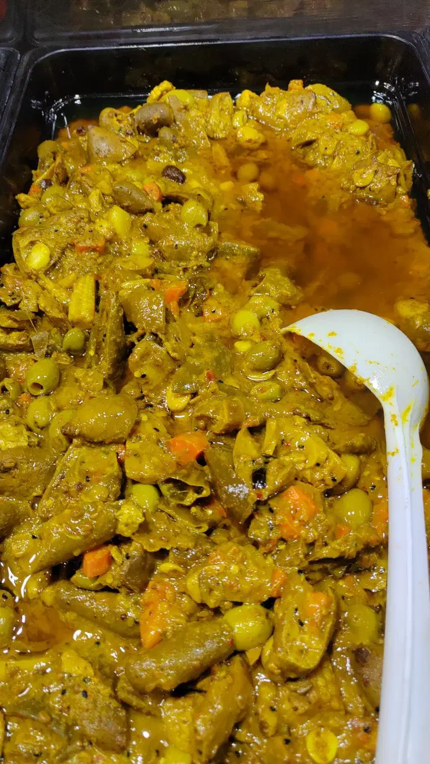 ترشی زیتون روغن پرورده|عمده‌فروشی|اسلام‌شهر, شهرک امام حسین (میان آباد)|دیوار