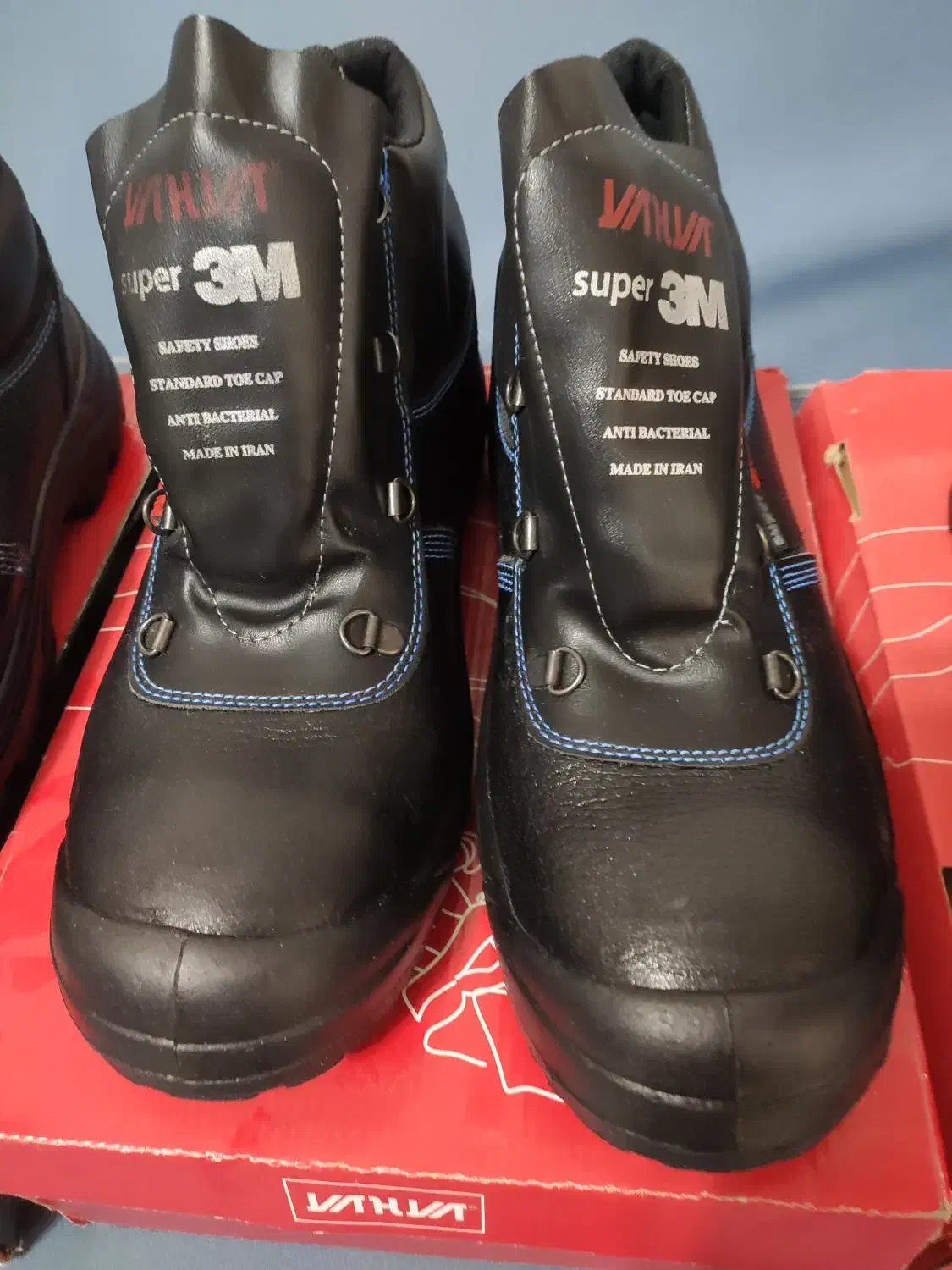 کفش ایمنی|کیف، کفش، کمربند|اصفهان, کوی امیریه|دیوار