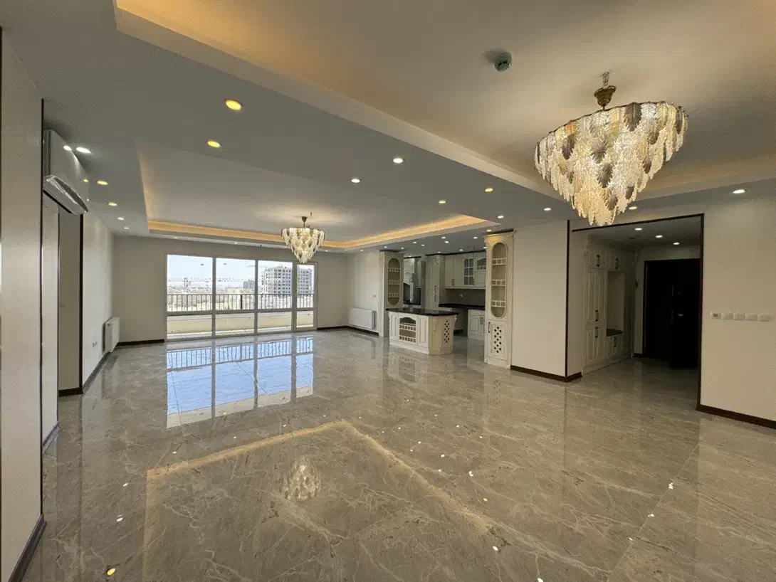 آپارتمان ۲۰۵ متری/۳ بَر نور/۴خواب/تکواحدی/رزمندگان|فروش آپارتمان|اصفهان, جلالیه|دیوار