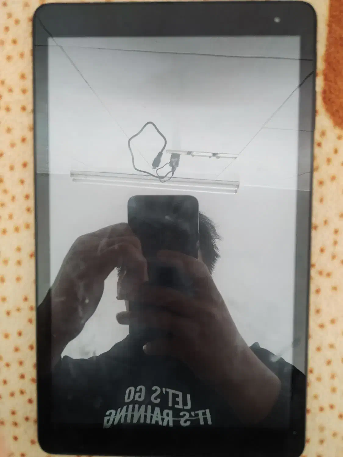 تبلت|تبلت|خمینی‌شهر, |دیوار