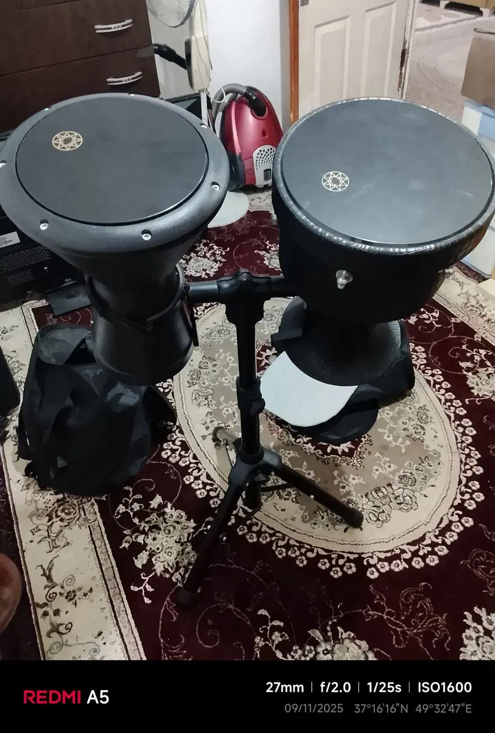 ضرب و تمپو|درام و پرکاشن|رشت, حمیدیان|دیوار