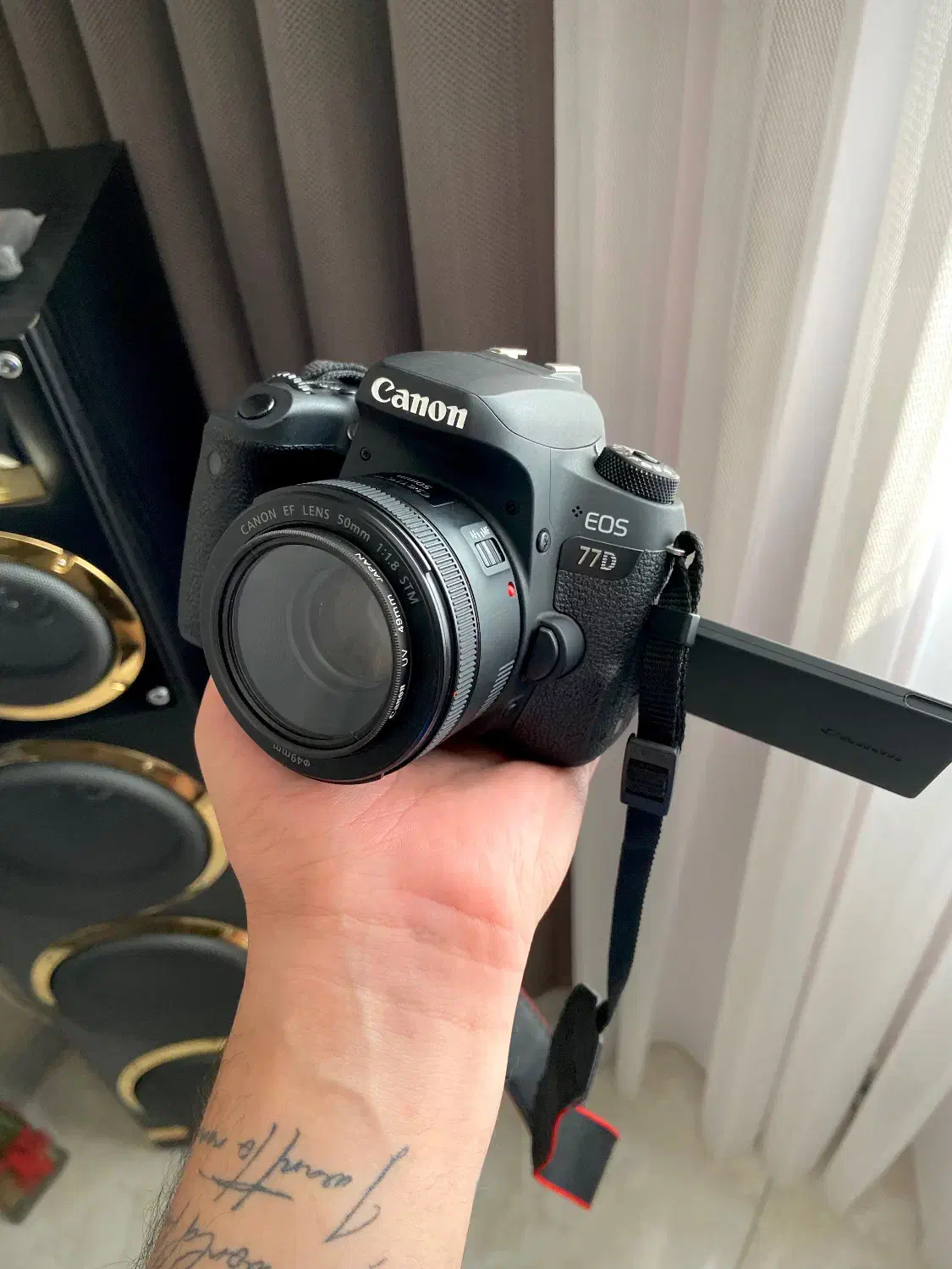 دوربین کنون 77D|دوربین عکاسی و فیلم‌برداری|تهران, علی‌آباد|دیوار