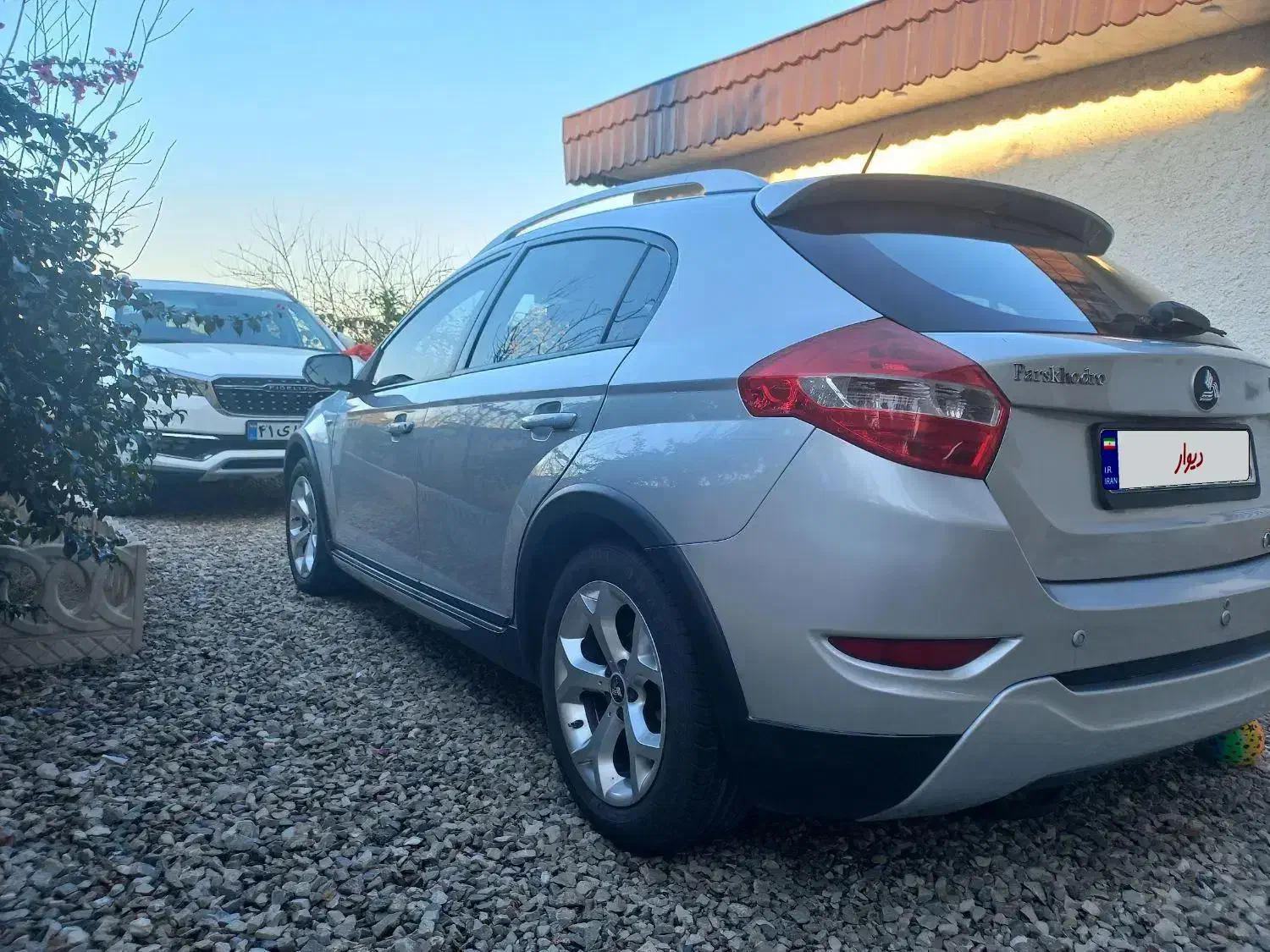 برلیانس کراس اتومات ۱۶۵۰|خودرو سواری و وانت|کرج, باغستان|دیوار