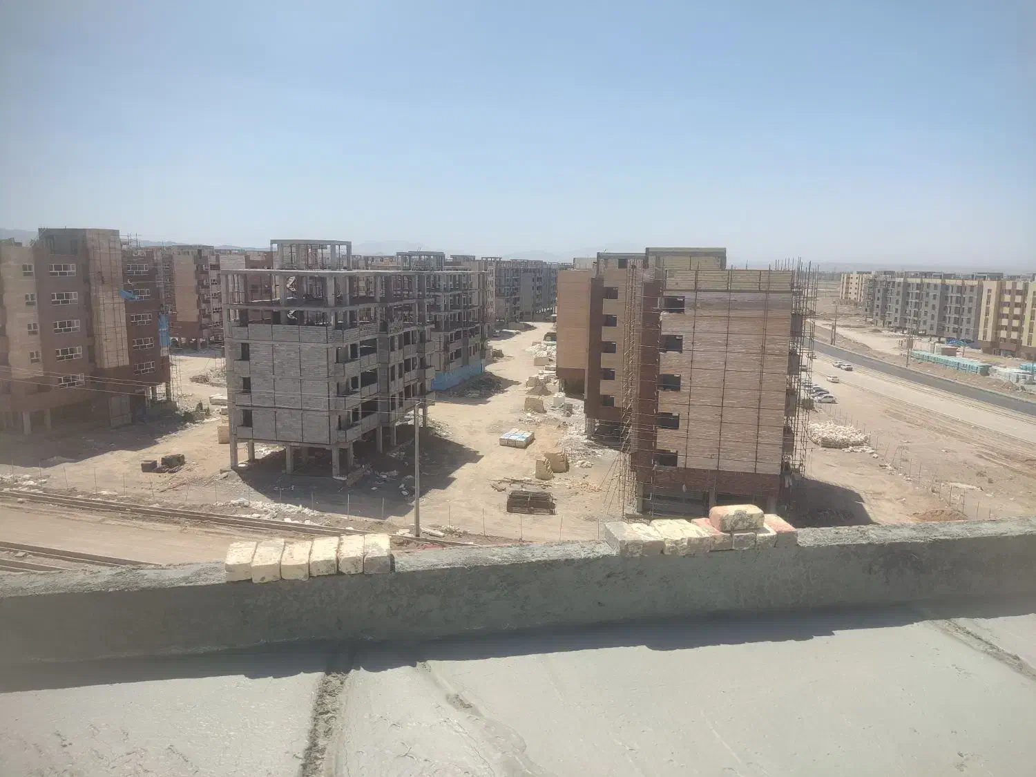 برقکار ساده یا نیمه ماهر|استخدام صنعتی، فنی، مهندسی|قم, مسکن مهر|دیوار