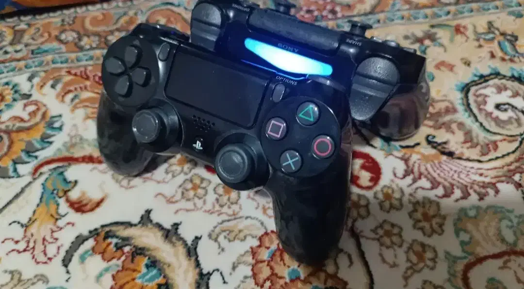 ۳تا دسته اصلی ps4  و دوتا دسته اصلی ایکس باکس|کنسول، بازی ویدئویی و آنلاین|یاسوج, |دیوار