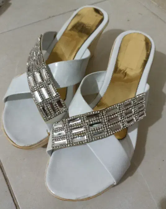 صندل مجلسی|کیف، کفش، کمربند|سبزوار, مدرس|دیوار