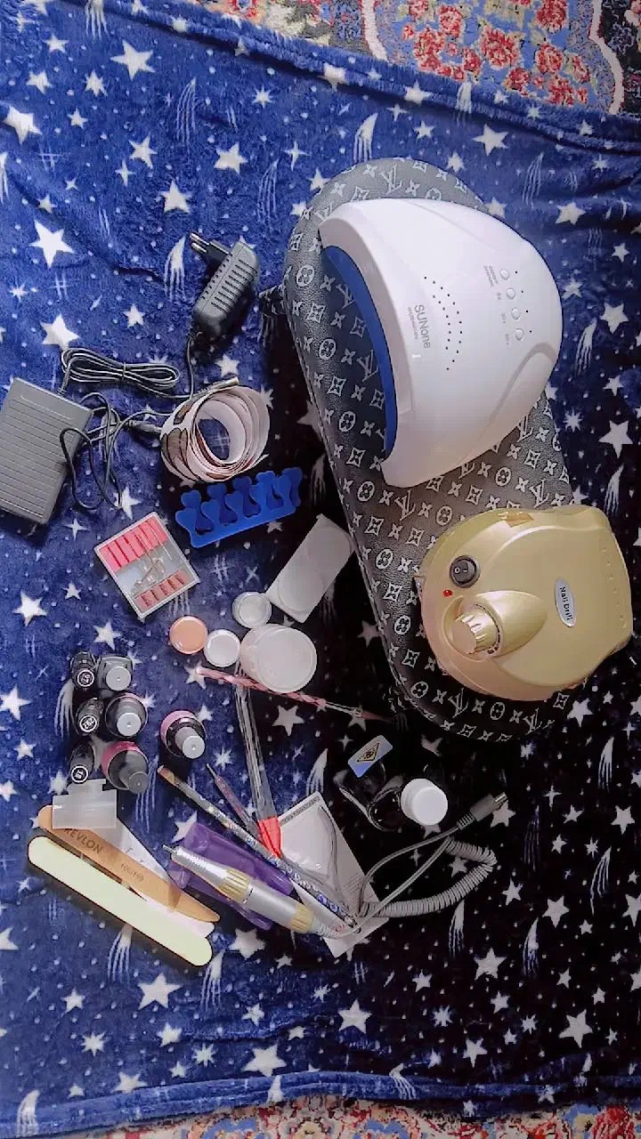 فروش وسایل کاشت ناخن|آرایشی، بهداشتی، درمانی|خرم‌آباد, |دیوار