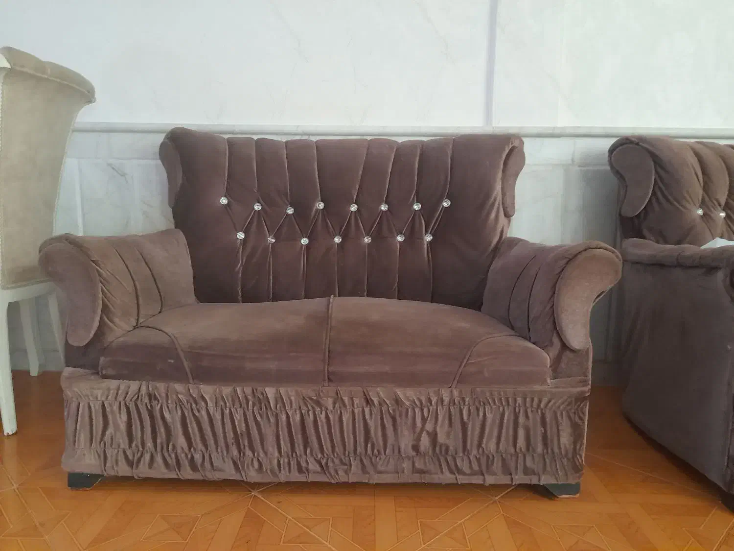 مبل|مبلمان خانگی و میز عسلی|نیشابور, گمنام غربی|دیوار