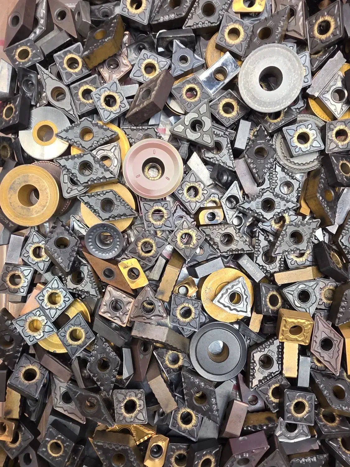 خریدار ضایعات الماس تنگستن کارباید،تراشکاری|خدمات پیشه و مهارت|تهران, هفده شهریور|دیوار