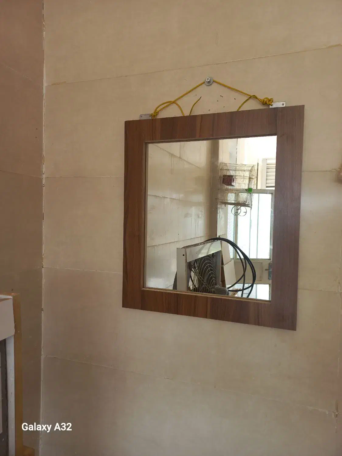 آیینه|آینه|شوشتر, |دیوار