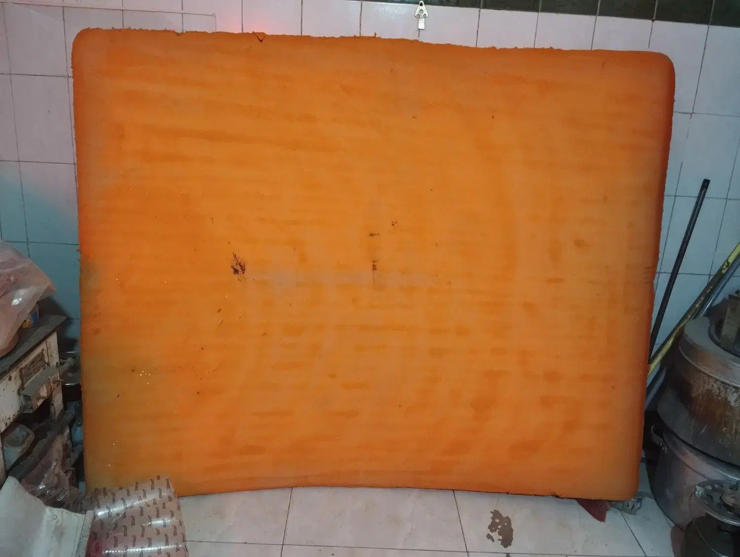 ابر اسفنجی تعمیر مبل وغیره فروش فوری|مبلمان خانگی و میز عسلی|فلاورجان, |دیوار