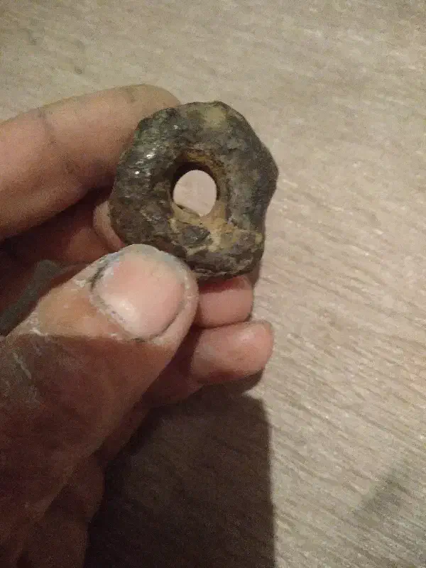 سنگ آسمانی  بر عکس کوچکی. سنگینه|جواهرات|صباشهر, |دیوار