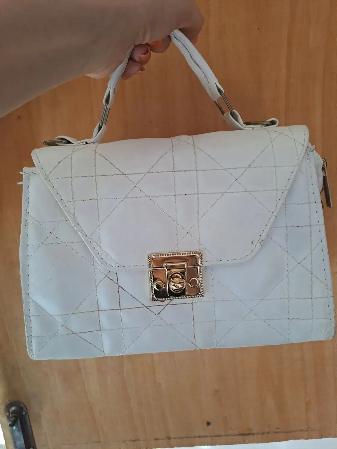 کیف سفید|کیف، کفش، کمربند|مینودشت, |دیوار