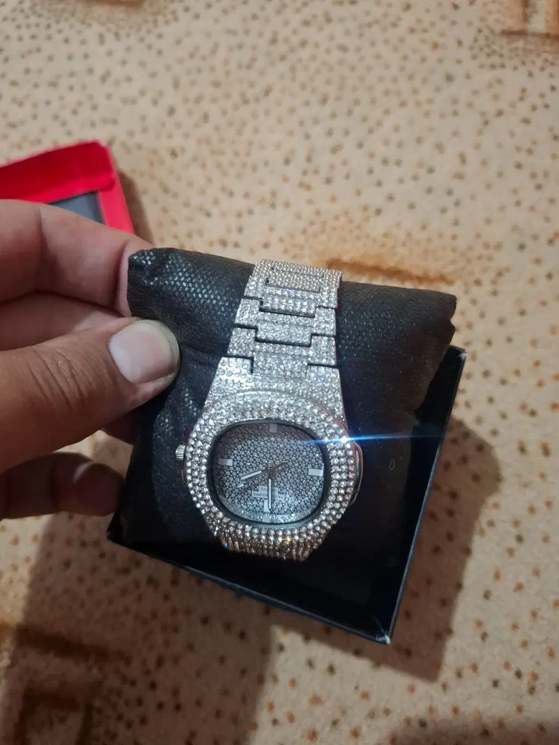 ساعت نگین دار|ساعت|آمل, |دیوار