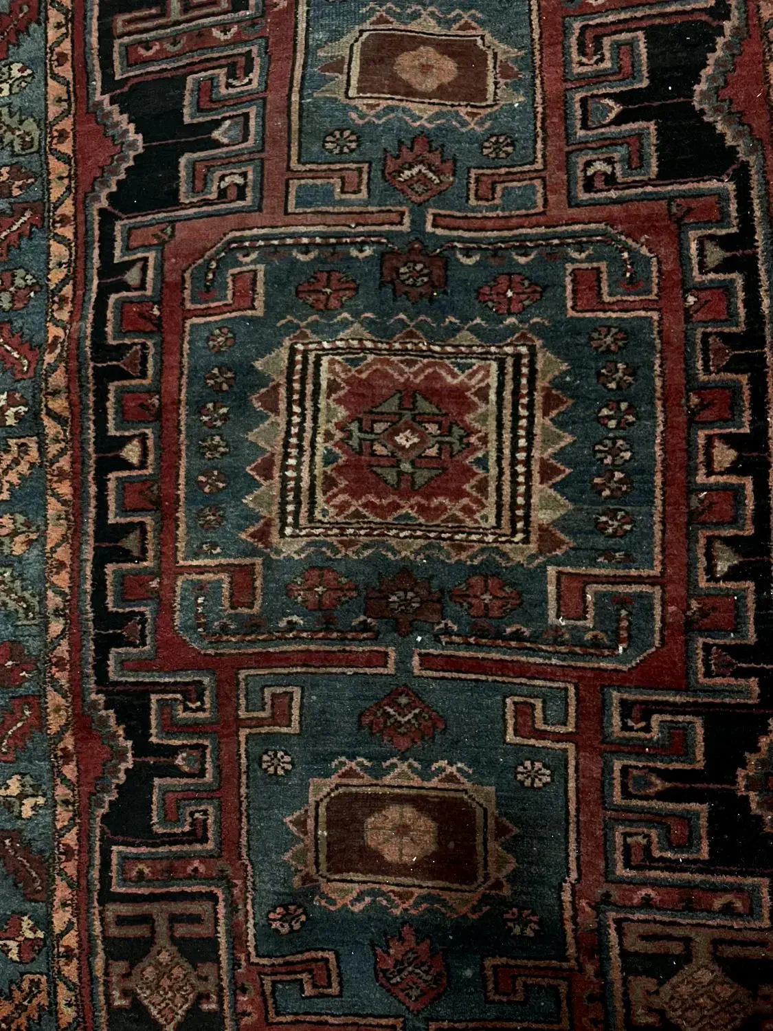 فرش دستباف قدیمی اصیل تبریز|فرش|کرج, حسن آباد|دیوار