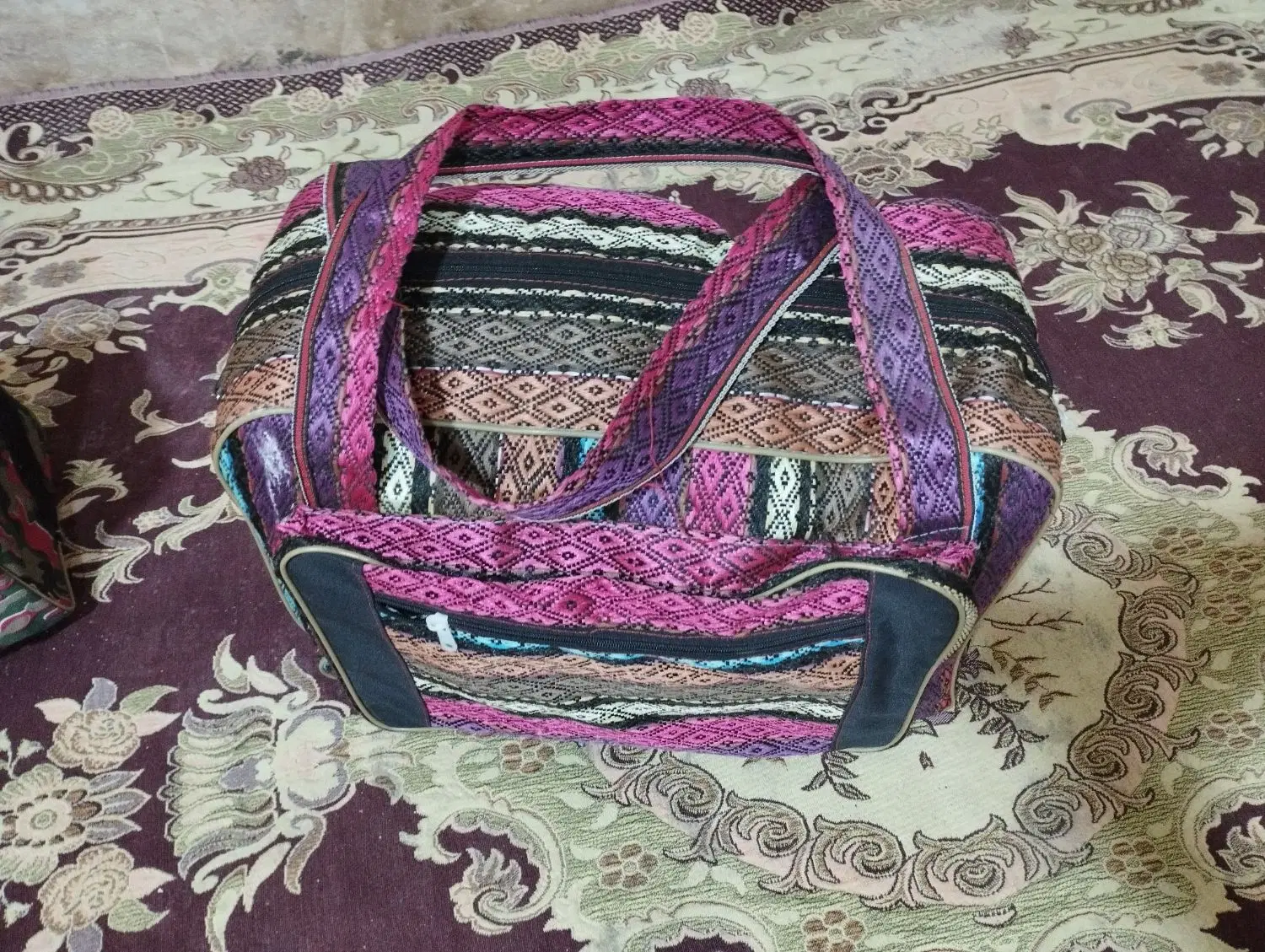 کیف سنتی|کیف، کفش، کمربند|اراک, |دیوار