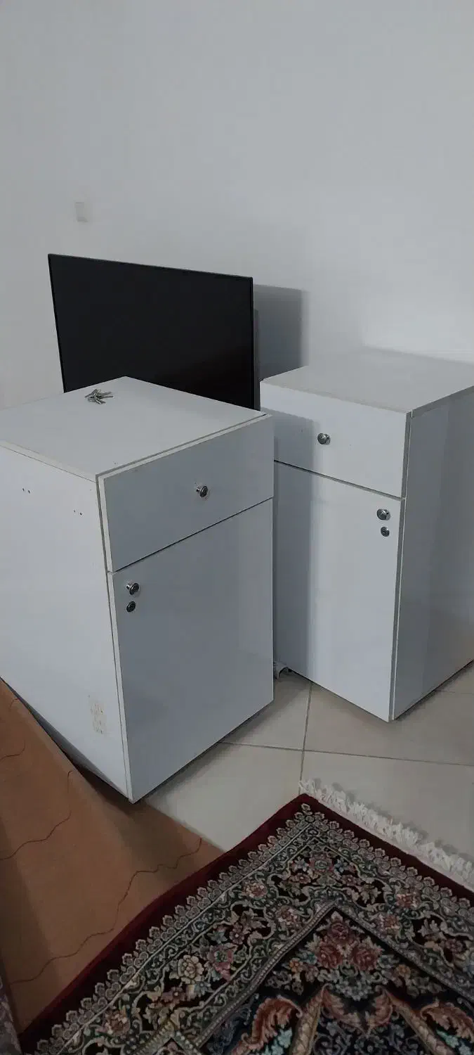 تعدادی وسایل ارایشگاه|آرایشگاه و سالن‌های زیبایی|شیروان (خراسان), |دیوار