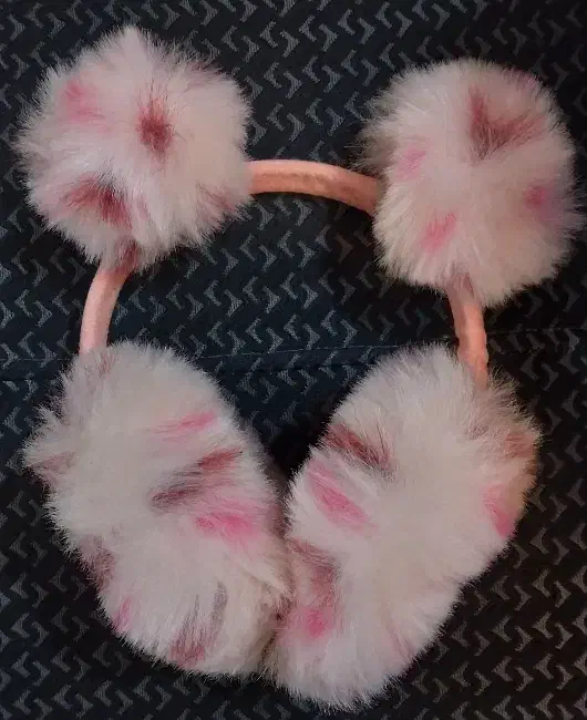 گوشی برای گرمکردن گوش|کفش و لباس بچه|بروجن, |دیوار