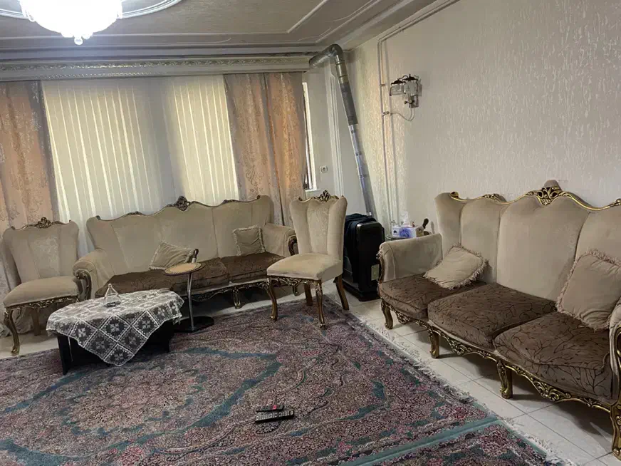 مبل ۸ نفره سلطنتی|مبلمان خانگی و میز عسلی|لاهیجان, شقایق|دیوار