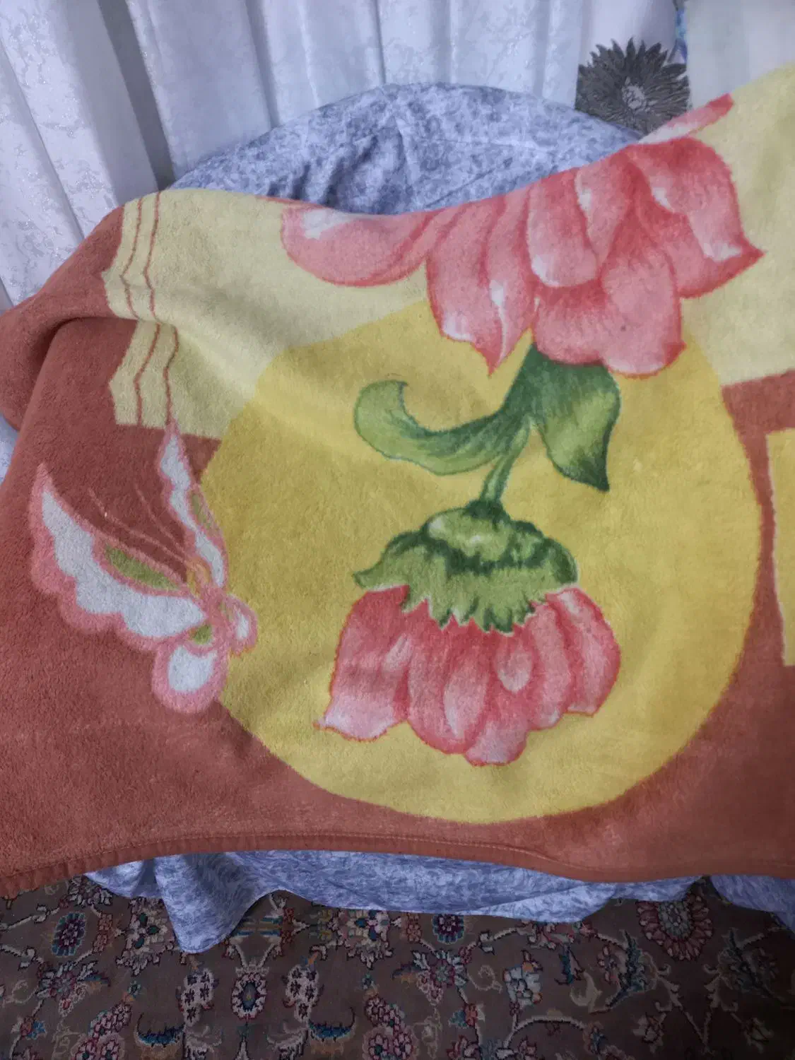 پتو یک نفره|رختخواب، بالش، پتو|گلبهار, شهر جدید گلبهار|دیوار