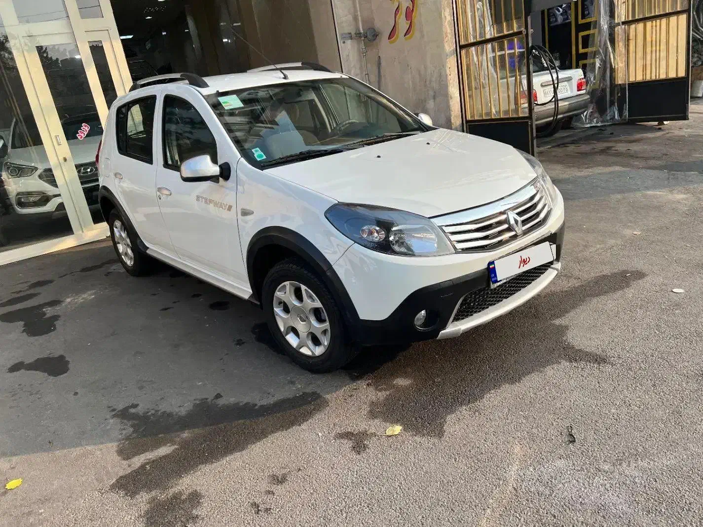 ساندرو استیپ وی خشک|خودرو سواری و وانت|تبریز, |دیوار