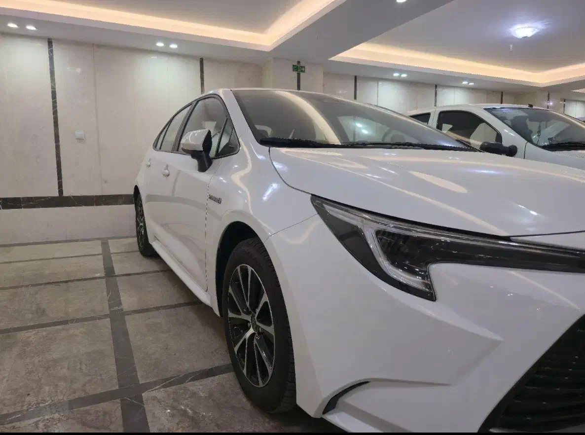 تویوتا لوین ۲۰۲۳ ۱۲۰۰|خودرو سواری و وانت|شیراز, چنچنه|دیوار