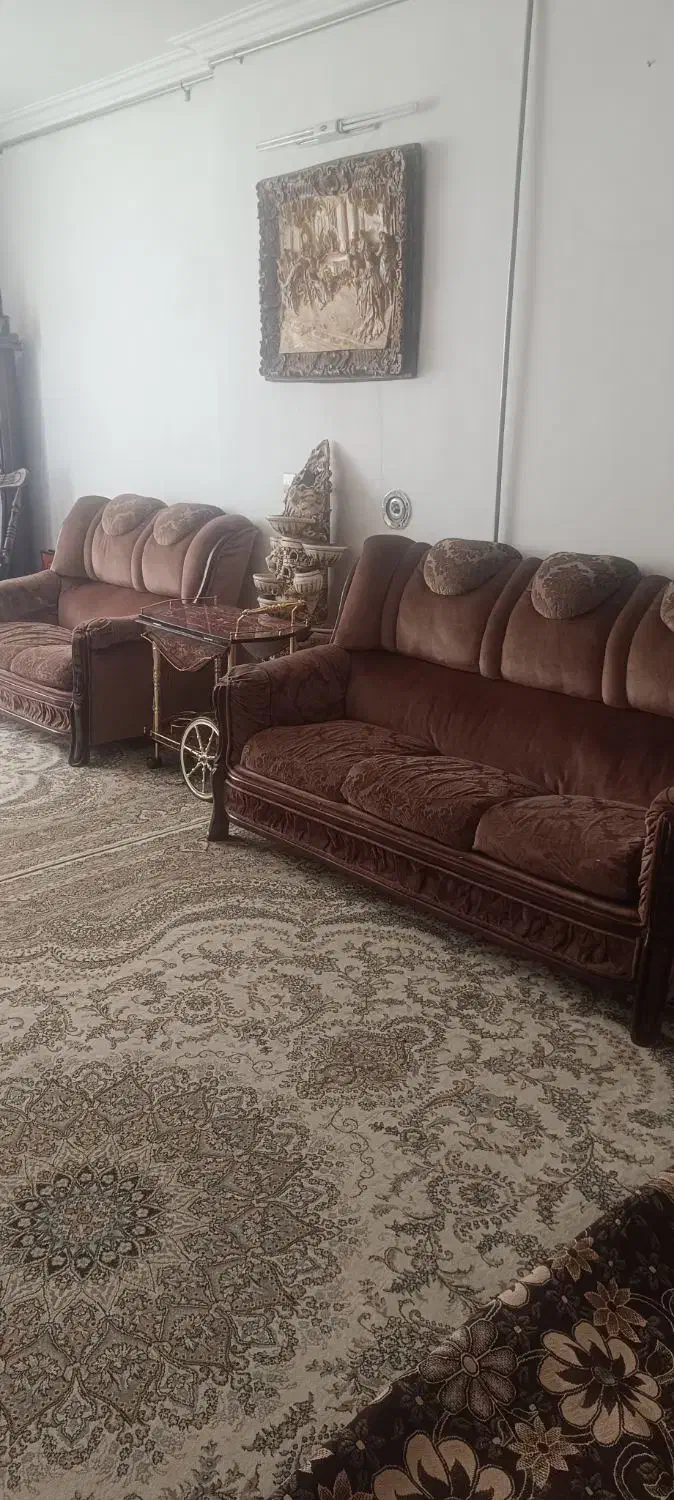 مبلمان7نفره|مبلمان خانگی و میز عسلی|تربت‌حیدریه, حسنی بالا|دیوار
