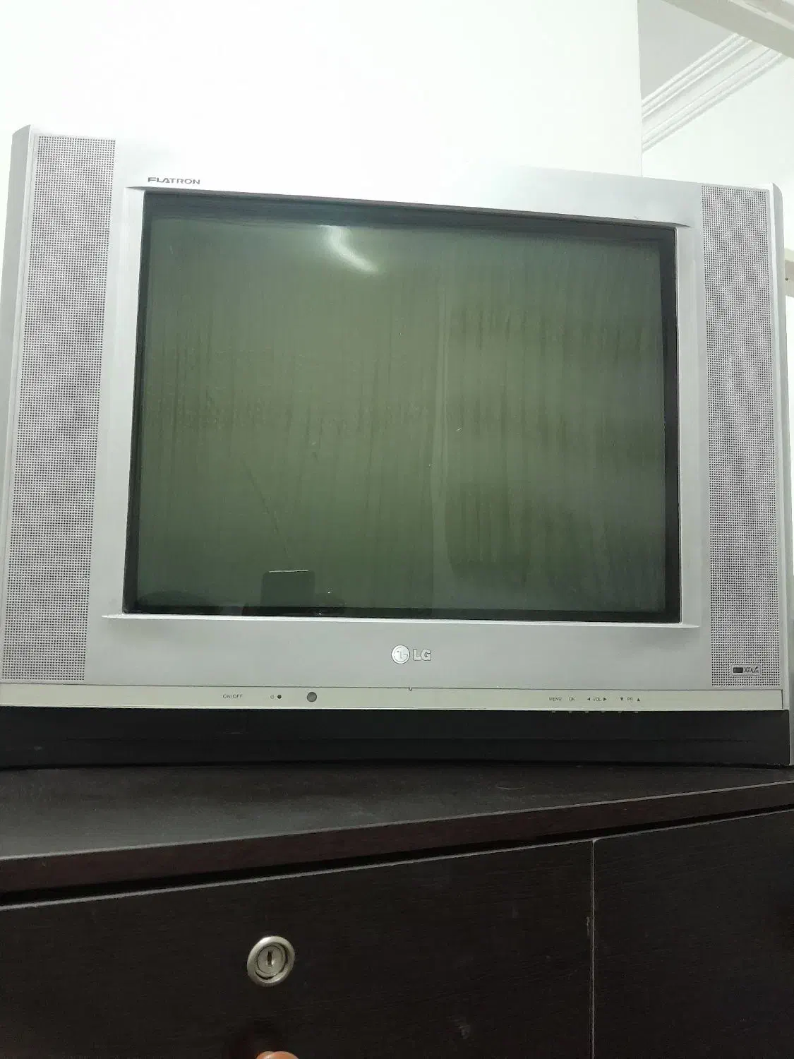 تلویزیون الجی 21اینچ|تلویزیون و پروژکتور|رشت, معلم|دیوار