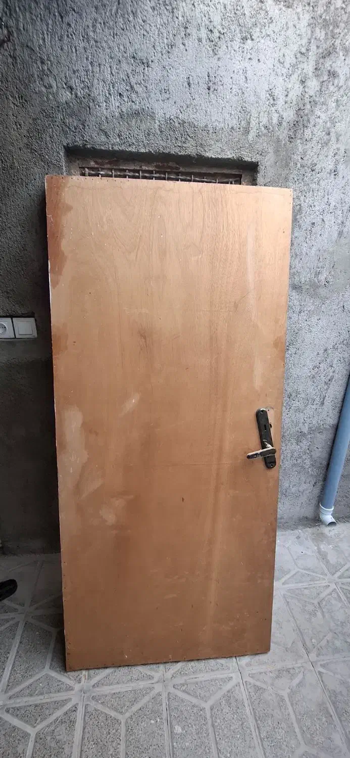 در چوبی جنس خوب|مصالح و تجهیزات ساختمان|تربت جام, جامی|دیوار