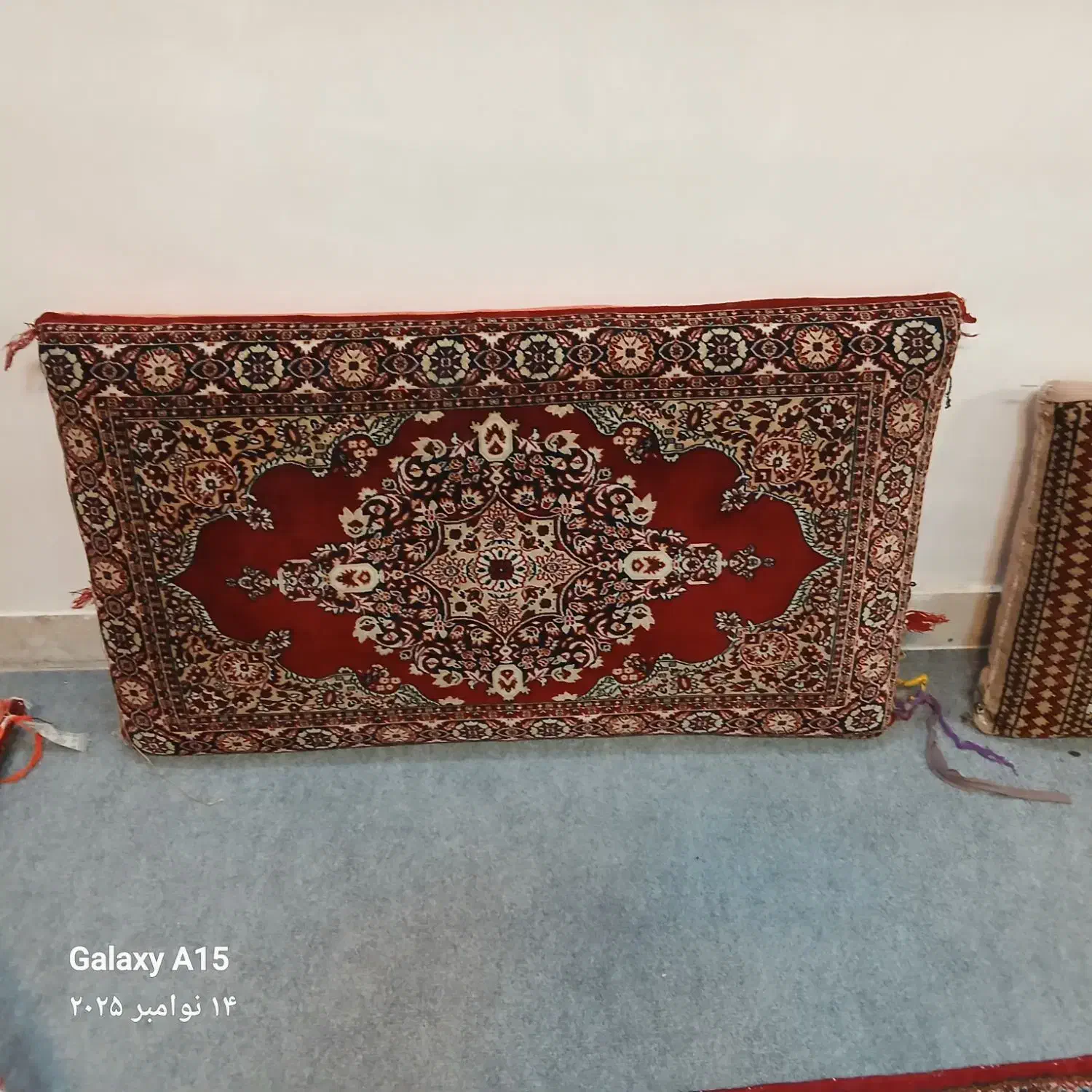 پشتی دستباف و ماشینی|پشتی|صدرا-فارس, فاز ۲|دیوار