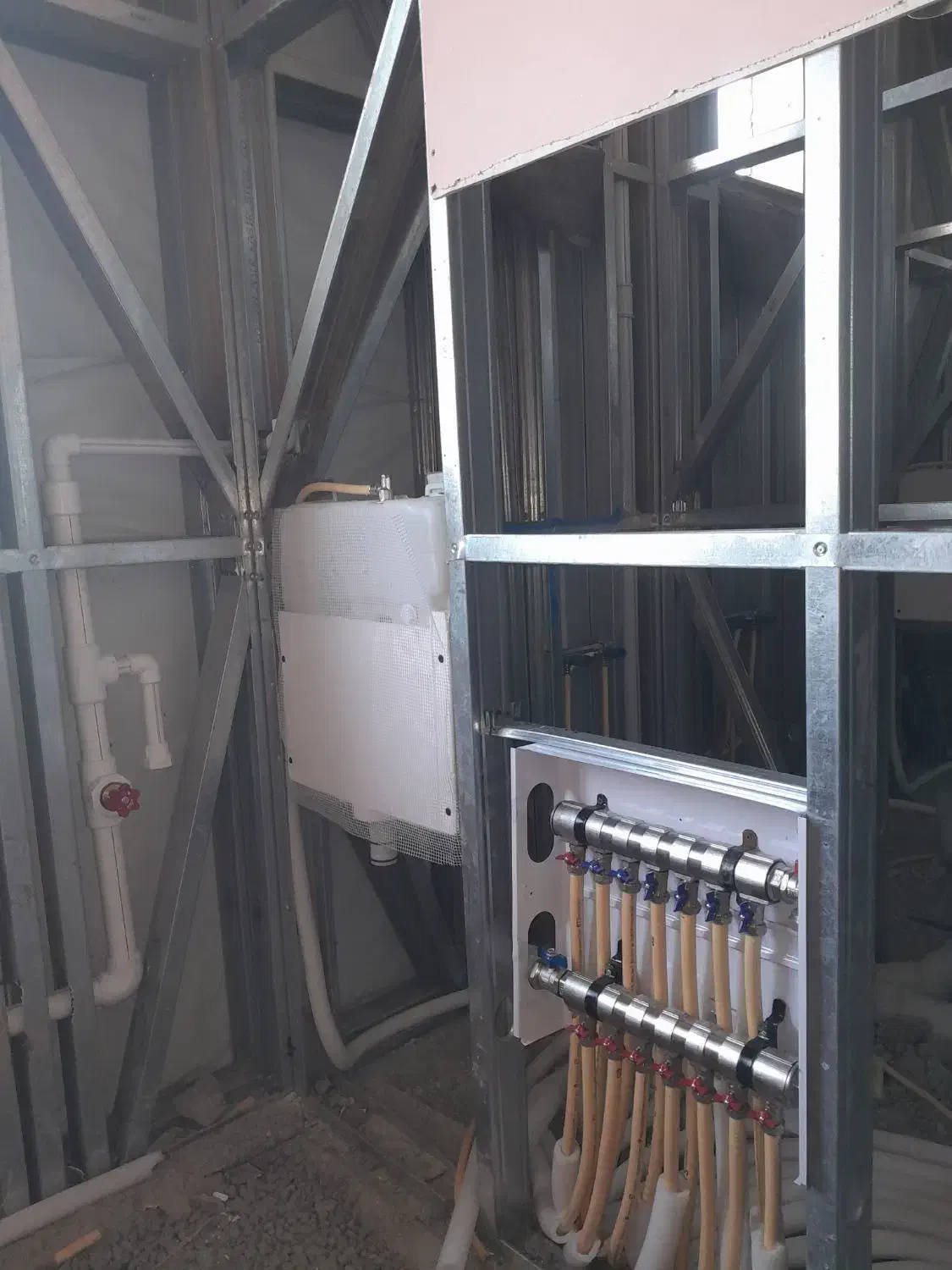 لوله کشی سرد گرم جوشکاری گاز|خدمات پیشه و مهارت|اراک, |دیوار