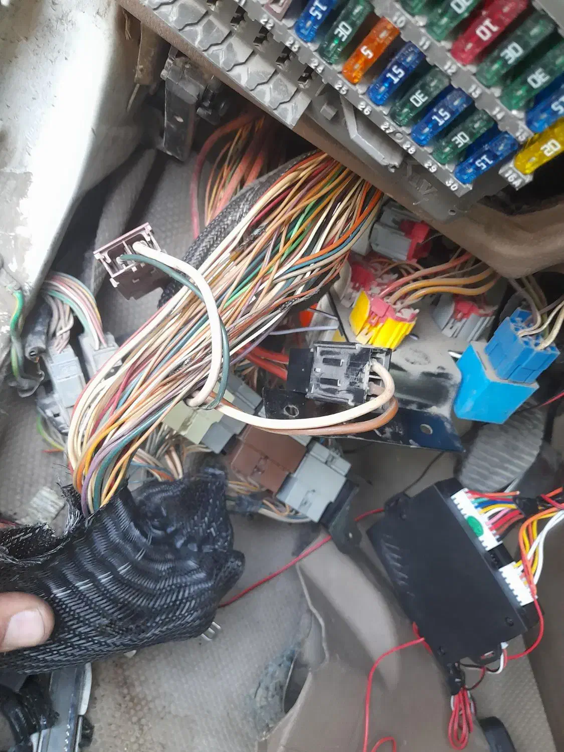 باتری سازی سیار شبانه روزی|خدمات موتور و ماشین|قم, نیروگاه|دیوار