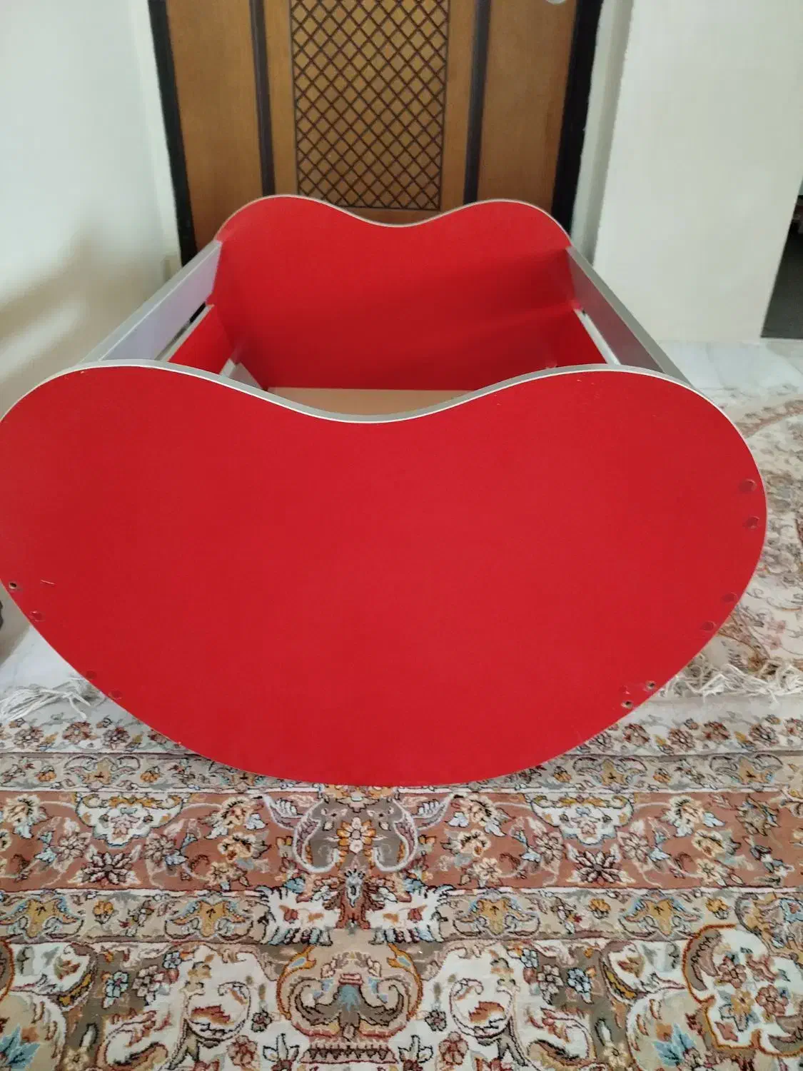 تخت کودک همراه با تشک مخصوص سالم و بدون خط و خش|تخت و صندلی بچه|تبریز, |دیوار