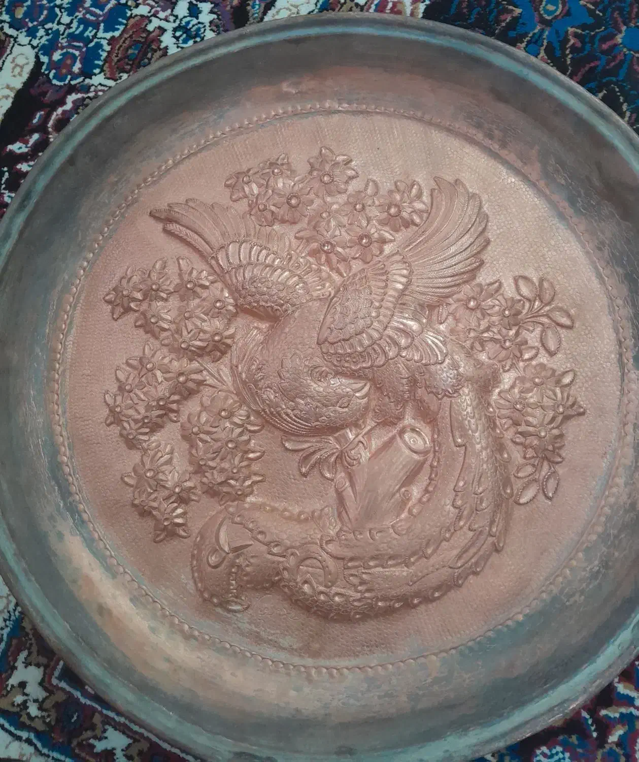 سینی قدیمی مسی قلمزنی|کلکسیون اشیاء عتیقه|اصفهان, مصلی|دیوار