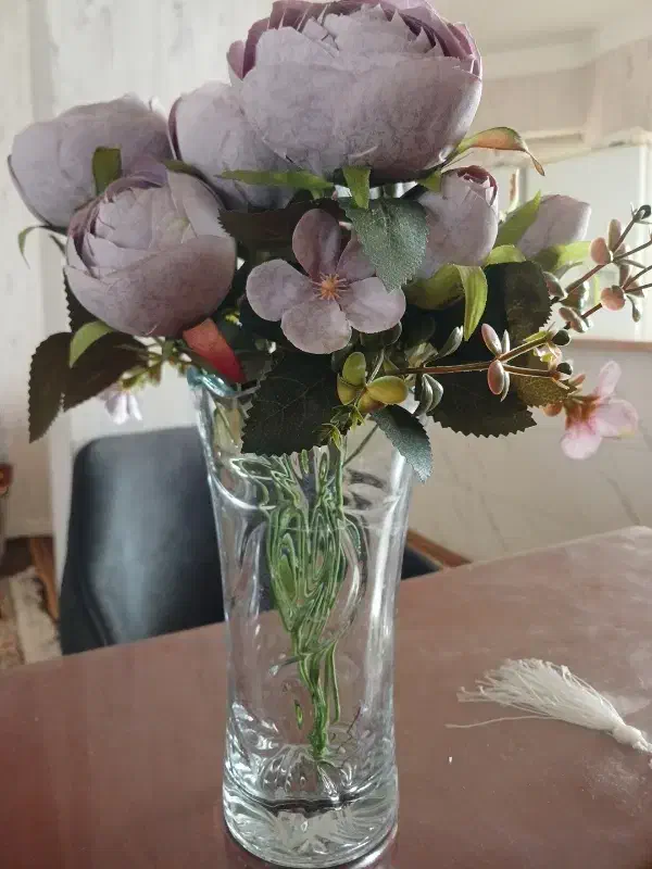 گلدان شیشه ای|گل مصنوعی|تهران, قصر فیروزه ۲|دیوار