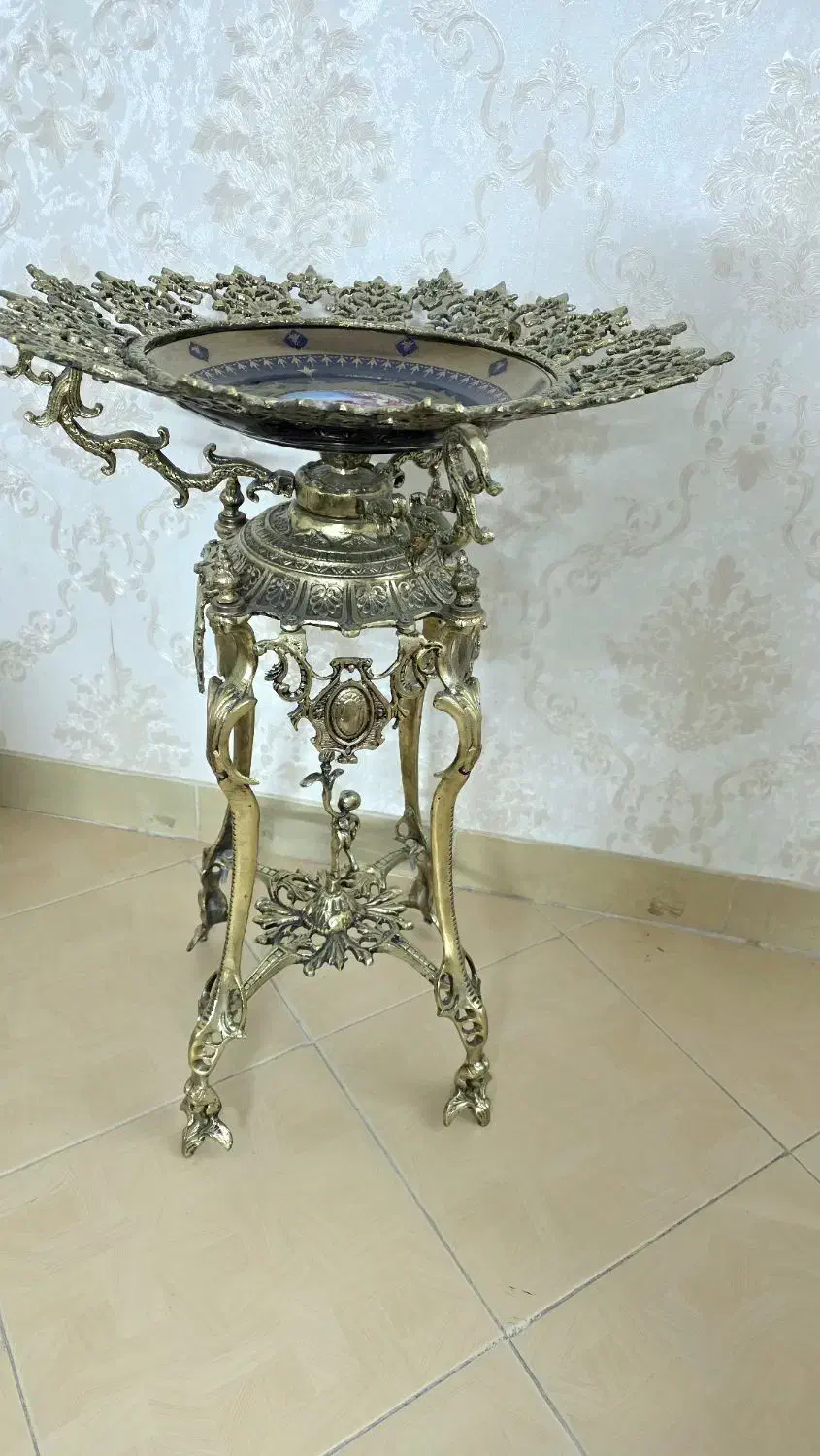 میوه خوری برنز کنار سالنی|ظروف سرو و پذیرایی|کرج, مصباح|دیوار